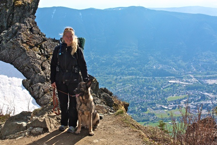 Hiking at Rattlesnake Ledge